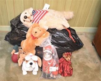 170. Group Lot Of Stuffed Animals