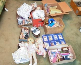 194. Group Lot Of Toys