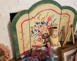 lots of Homeco or Home Interior from the 70's