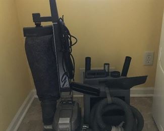 Kirby Vacuum Cleaner/Carpet Shampoo System