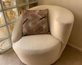 available wave chair
