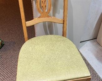 Stakmore - set of 4 folding chairs
