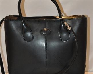 BLACK GLAZED LEATHER TOD’S HANDBAG WITH SHOULDER STRAP AND SILVER HARDWARE, "PRINCESS DIANA BAG" IN VERY GOOD CONDITION (WITH DUST BAG). 13.5"W X 10.5"H X 4"W. OUR PRICE $165.00