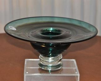GORGEOUS HAND BLOWN GLASS DECORATIVE CENTERPIECE BOWL, 11.5" DIA. X 5"H. OUR PRICE $65.00