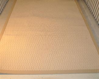 NATURAL COLOR MACHINE MADE OUTDOOR BERBER AREA RUG, MADE IN BELGIUM 100% POLYOLEFIN, 5'5" X 7'8'. OUR PRICE$95.00 