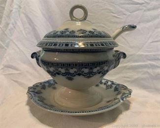 Villeroy and Boch Terrine with Ladle