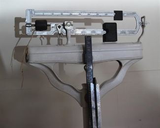 $100. Vintage Drs office scales. Continental Scale Works, Chicago.