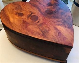 LARGE WOODEN HEART BOX