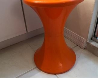 ORANGE PLASTIC STOOL WITHOUT FLORAL COVER