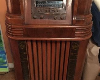 1940’s Philco Radio