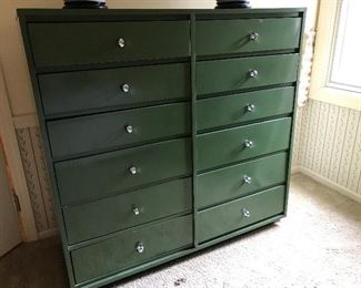 MCM Dresser