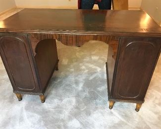 Dr. Scholl’s Hidden Compartments Desk