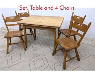Lot 424 CUSHMAN Maple Dining Set. Table and 4 Chairs. 