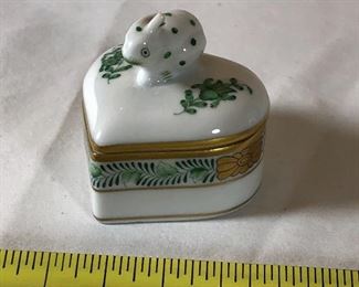 64.  Small Herend Lidded Ring Box with Rabbit, Damage to Ear, $30.00