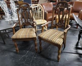 (2) Vintage Singer Furniture Div. No, Carolina Solid Wood Plaid padded fabric seat armchairs   $150 for Pair   