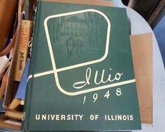 Vintage 1948 Illio University of Illinois Hugh Hefner, Arte Johnson, Bob Richards, Gene Shalit &  Thomas Dwight Dike Edelman  Excellent Condition $75