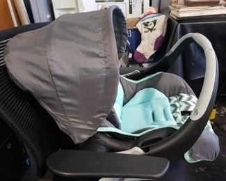 Evenflo adjustable car seat carrier Interchangeable $45