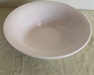 L5   $6   BIG WHITE BOWL- 