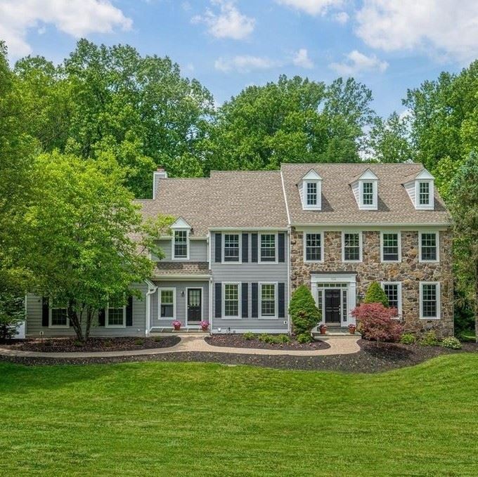 Contents of West Chester Estate starts on 7/26/2020