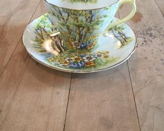 Shelley Daffodil Time cup and saucer 