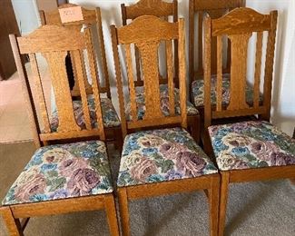 chairs go with dining table