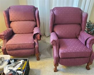 2 recliners in great condition