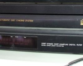 #60.  $40.00. Denon PCM Audio Technology DCM 320 CD player