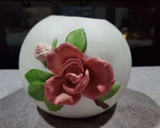 Copodimonte Porcelin Rose Vase - Chip on Back of Rose