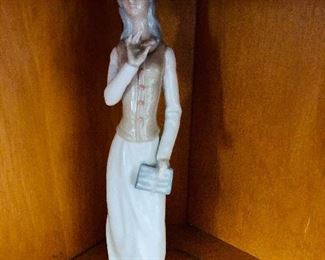$15 Statue of woman  - Tengra Spain 