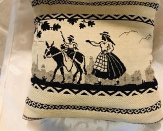 $25 Vintage woven pillow .  12.5" x 12.5". 