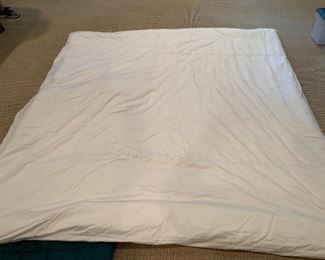 Full Size Comforter: $28