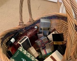 020m Basket Full of Perfume