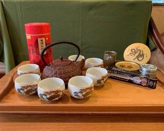 043l Goodwood Teak Bed Tray with Tea Service