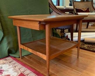044l Moredo MidCentury Danish Teak Side Table