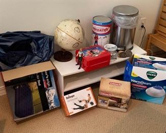 053b Random Stuff From The Bedroom