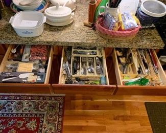 073k Kitchen Essentials Flatware  Other