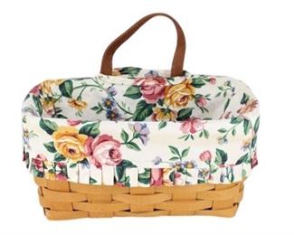 Lot 052
Longaberger Basket w. Leather Handle