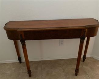 Entry Way table