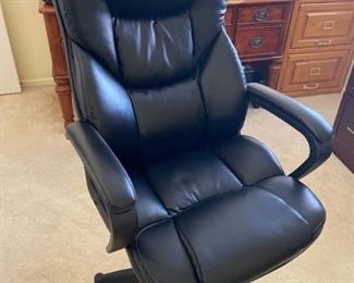 Great office chair with hydraulic up and down and also reclines.  In great shape,