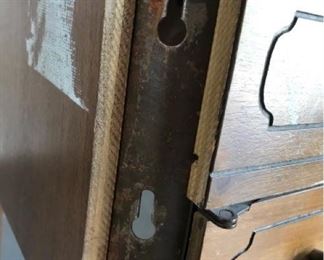 Sewing machine with cabinet, but the cabinet needs repair