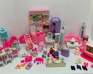 Barbie Doll House Set Up Circa 90s