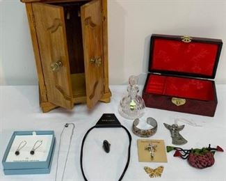 Jewelry and Jewelry Boxes PLUS