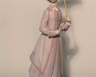 Lladro Retired Parisian Lady