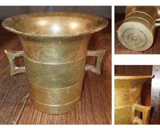 Vintage solid brass apothacary 8.5" mortar and 4.5" pestle (pestle see next photo) $40 for set. Now $20 set