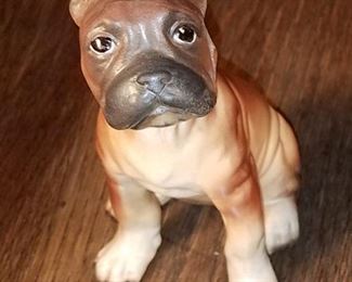 Bulldog figurine $5. Now $2.5