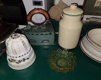 Wood Handled Cast Iron Coal Heated Iron 