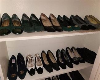 MASSIVE DESIGNER CLOTHING, SHOES, HANDBAGS, & ACCESSORY COLLECTION (MIXED VINTAGE & CONTEMPORARY) 