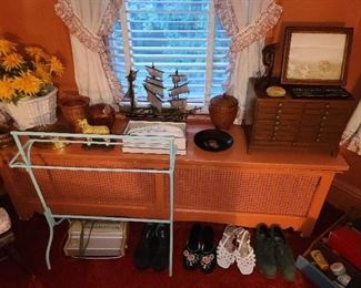 Assorted Decorative Arts 