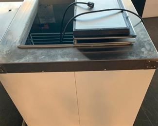 Ice Cream dipping cabinet
Master Bilt model DC-4D