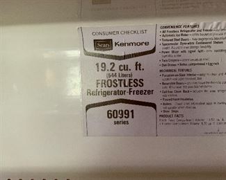 #42 Kenmore refrigerator 19 cu ft $75.00